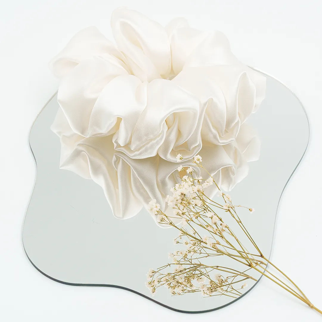 Snowy - Silk Scrunchie